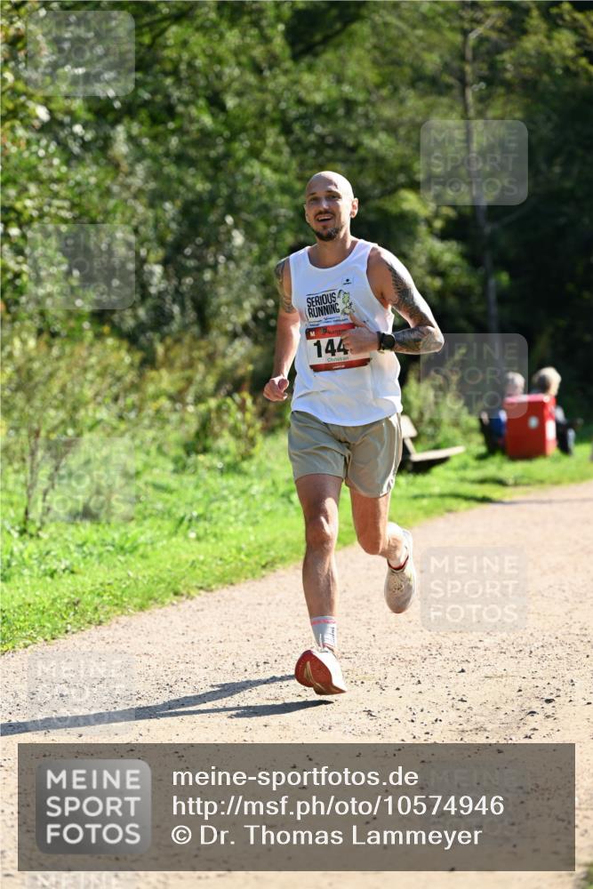 27.09.2026 - 35. Volkslauf durch das schöne Alstertal Dr. Thomas Lammeyer http://msf.ph/oto/10574946 27.09.2026 11:35:36 Laufen 144 meine-sportfotos.de