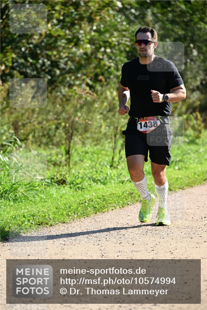 27.09.2026 - 35. Volkslauf durch das schöne Alstertal Dr. Thomas Lammeyer http://msf.ph/oto/10574994 27.09.2026 11:35:50 Laufen 1438 meine-sportfotos.de