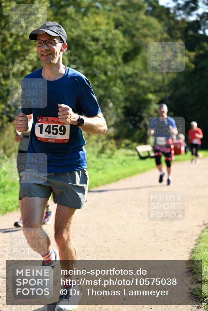 27.09.2026 - 35. Volkslauf durch das schöne Alstertal Dr. Thomas Lammeyer http://msf.ph/oto/10575038 27.09.2026 11:35:58 Laufen 1459 meine-sportfotos.de