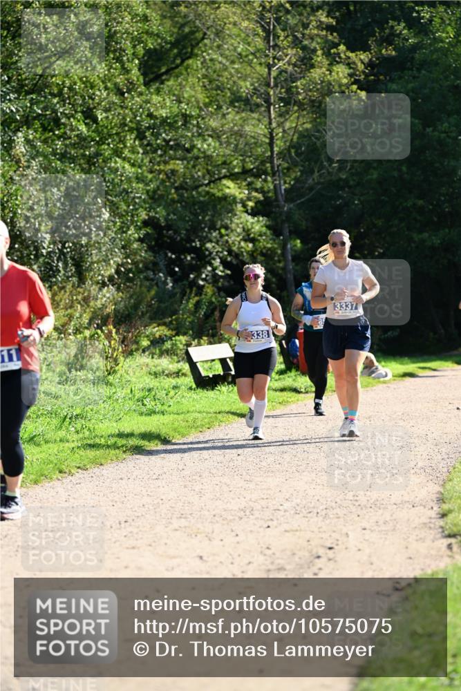 27.09.2026 - 35. Volkslauf durch das schöne Alstertal Dr. Thomas Lammeyer http://msf.ph/oto/10575075 27.09.2026 11:36:03 Laufen 11, 338, 3337 meine-sportfotos.de