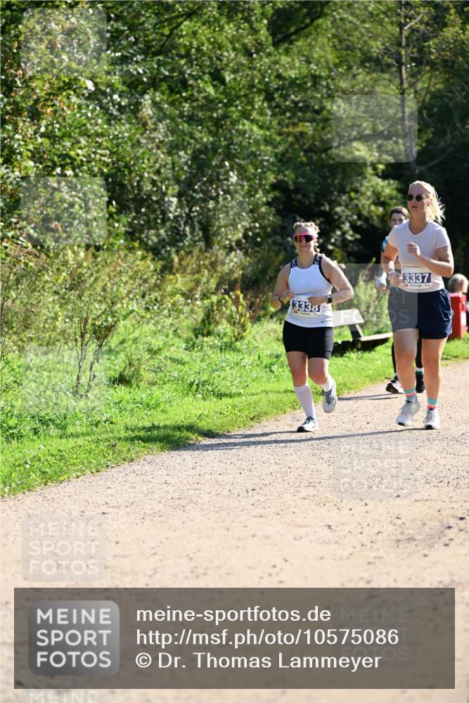 27.09.2026 - 35. Volkslauf durch das schöne Alstertal Dr. Thomas Lammeyer http://msf.ph/oto/10575086 27.09.2026 11:36:05 Laufen 3338, 3337 meine-sportfotos.de