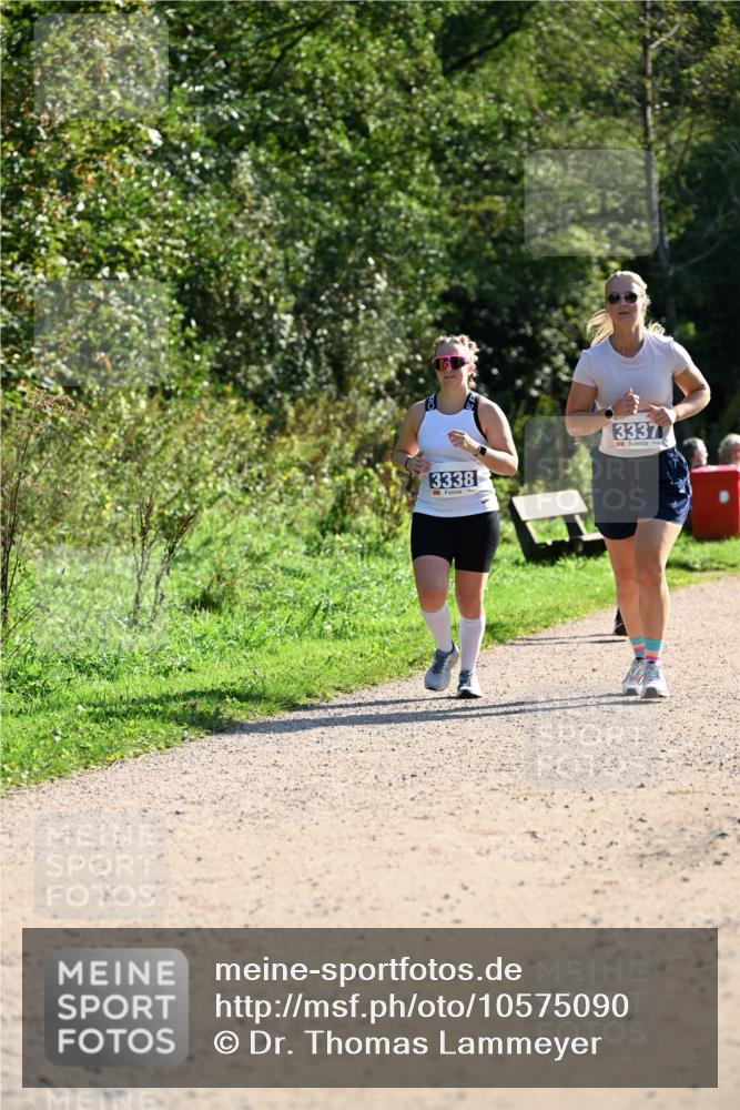 27.09.2026 - 35. Volkslauf durch das schöne Alstertal Dr. Thomas Lammeyer http://msf.ph/oto/10575090 27.09.2026 11:36:05 Laufen 3338, 3337 meine-sportfotos.de