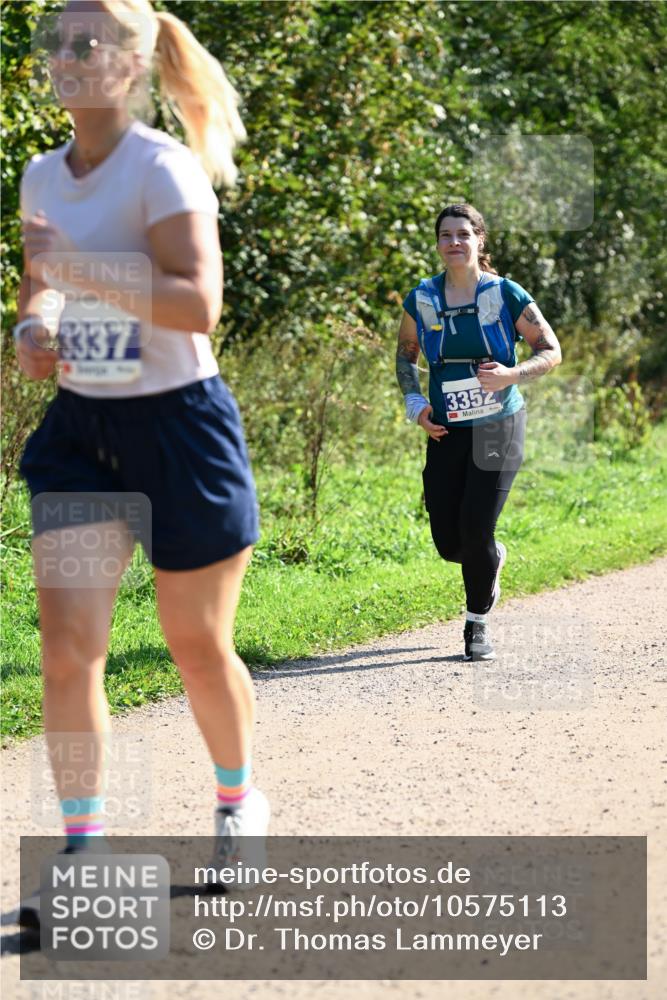 27.09.2026 - 35. Volkslauf durch das schöne Alstertal Dr. Thomas Lammeyer http://msf.ph/oto/10575113 27.09.2026 11:36:08 Laufen 3337, 3352 meine-sportfotos.de
