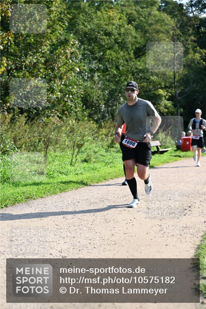 27.09.2026 - 35. Volkslauf durch das schöne Alstertal Dr. Thomas Lammeyer http://msf.ph/oto/10575182 27.09.2026 11:36:25 Laufen 1698 meine-sportfotos.de