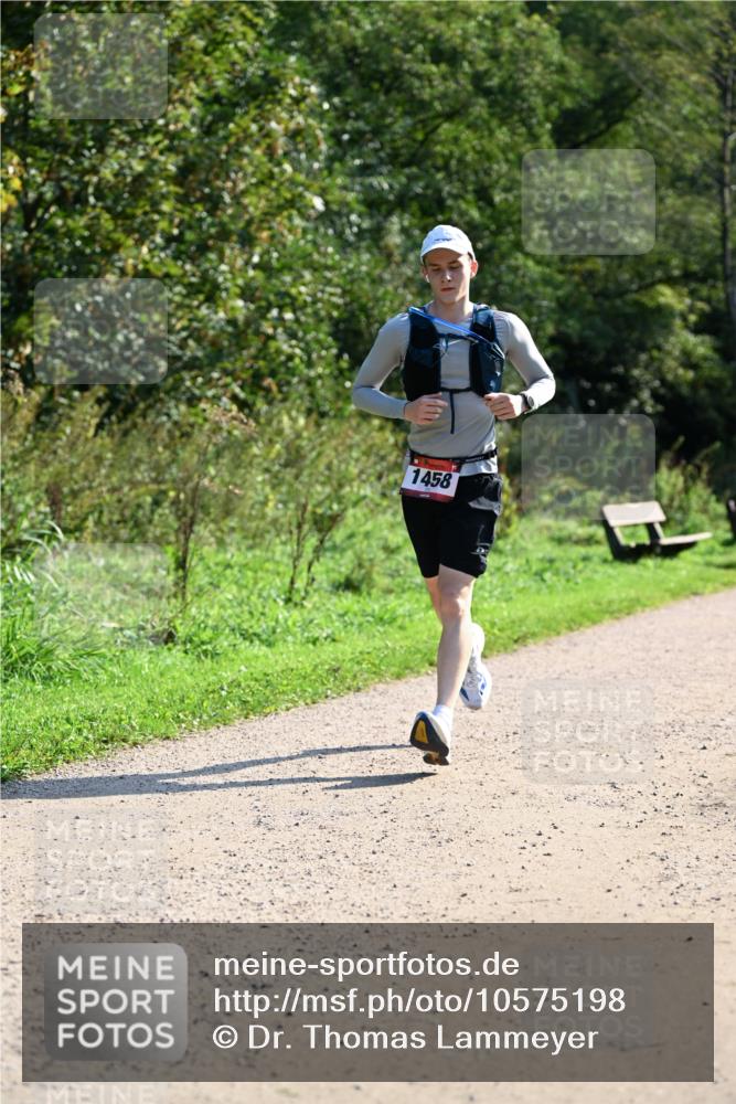 27.09.2026 - 35. Volkslauf durch das schöne Alstertal Dr. Thomas Lammeyer http://msf.ph/oto/10575198 27.09.2026 11:36:28 Laufen 1458 meine-sportfotos.de
