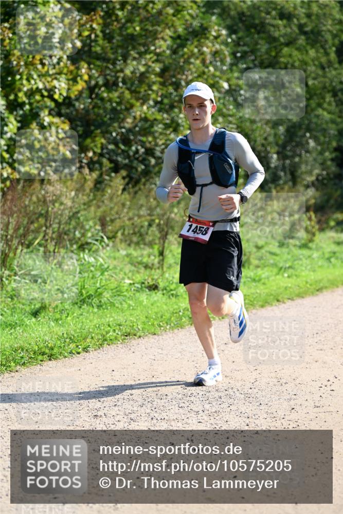 27.09.2026 - 35. Volkslauf durch das schöne Alstertal Dr. Thomas Lammeyer http://msf.ph/oto/10575205 27.09.2026 11:36:29 Laufen 1458 meine-sportfotos.de