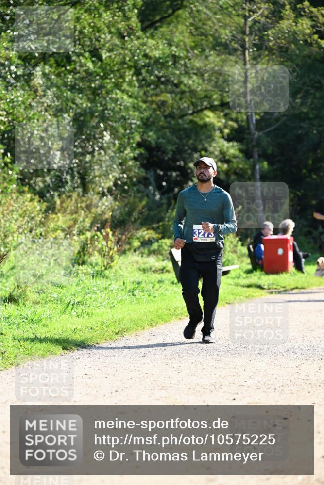 27.09.2026 - 35. Volkslauf durch das schöne Alstertal Dr. Thomas Lammeyer http://msf.ph/oto/10575225 27.09.2026 11:36:37 Laufen 3273 meine-sportfotos.de