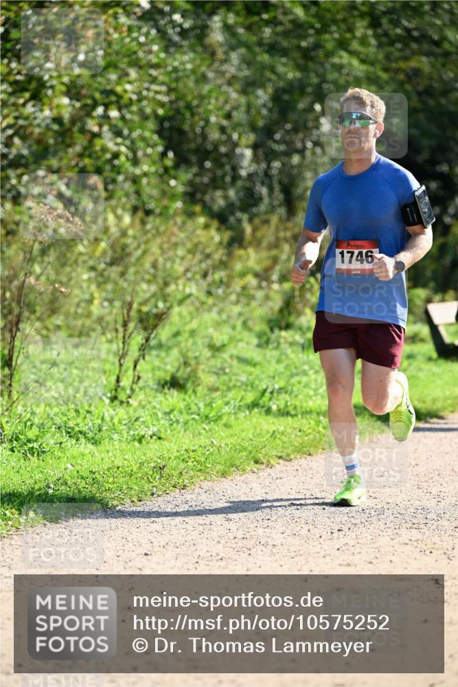 27.09.2026 - 35. Volkslauf durch das schöne Alstertal Dr. Thomas Lammeyer http://msf.ph/oto/10575252 27.09.2026 11:36:41 Laufen 1746 meine-sportfotos.de