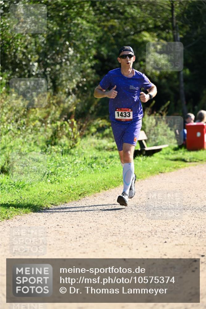 27.09.2026 - 35. Volkslauf durch das schöne Alstertal Dr. Thomas Lammeyer http://msf.ph/oto/10575374 27.09.2026 11:37:40 Laufen 1433 meine-sportfotos.de