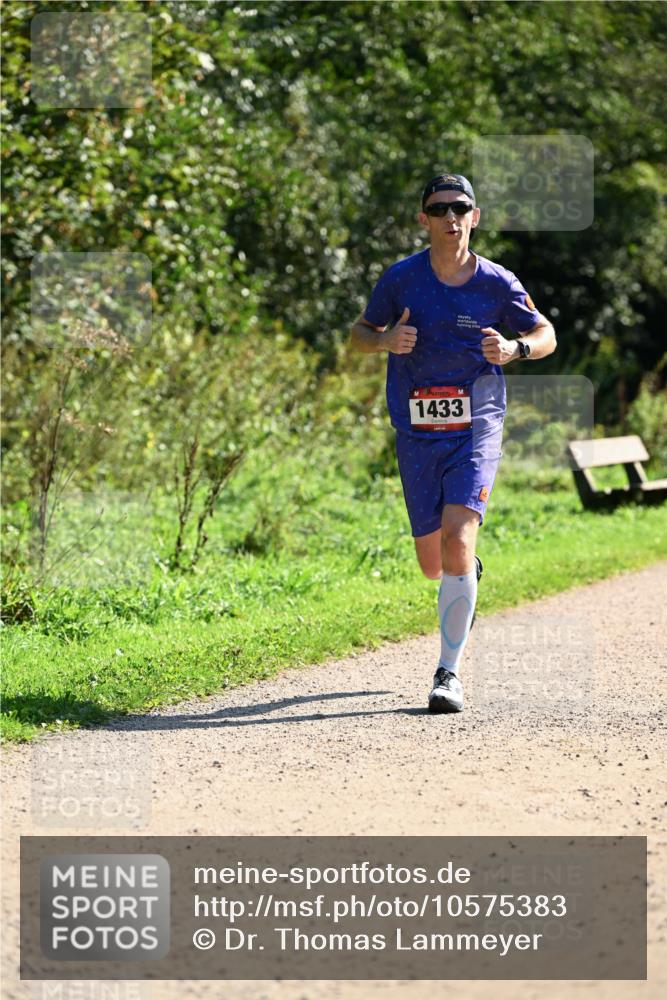 27.09.2026 - 35. Volkslauf durch das schöne Alstertal Dr. Thomas Lammeyer http://msf.ph/oto/10575383 27.09.2026 11:37:40 Laufen 1433 meine-sportfotos.de