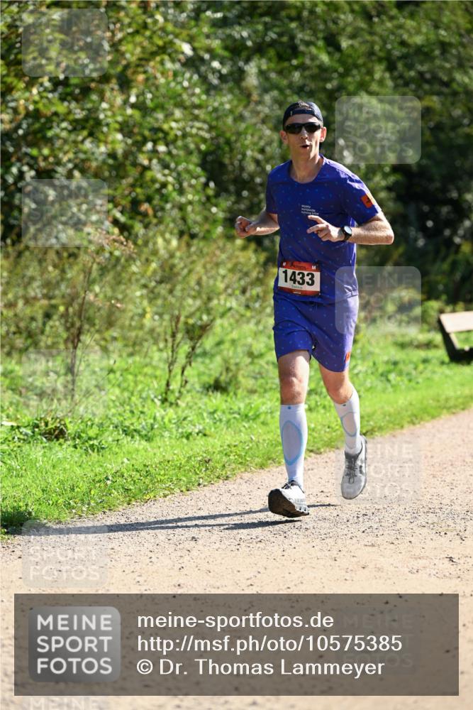 27.09.2026 - 35. Volkslauf durch das schöne Alstertal Dr. Thomas Lammeyer http://msf.ph/oto/10575385 27.09.2026 11:37:41 Laufen 1433 meine-sportfotos.de