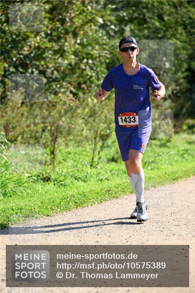 27.09.2026 - 35. Volkslauf durch das schöne Alstertal Dr. Thomas Lammeyer http://msf.ph/oto/10575389 27.09.2026 11:37:41 Laufen 1433 meine-sportfotos.de