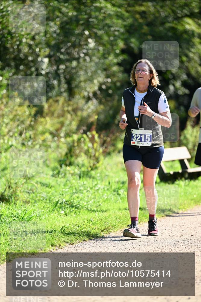 27.09.2026 - 35. Volkslauf durch das schöne Alstertal Dr. Thomas Lammeyer http://msf.ph/oto/10575414 27.09.2026 11:37:49 Laufen 3215 meine-sportfotos.de