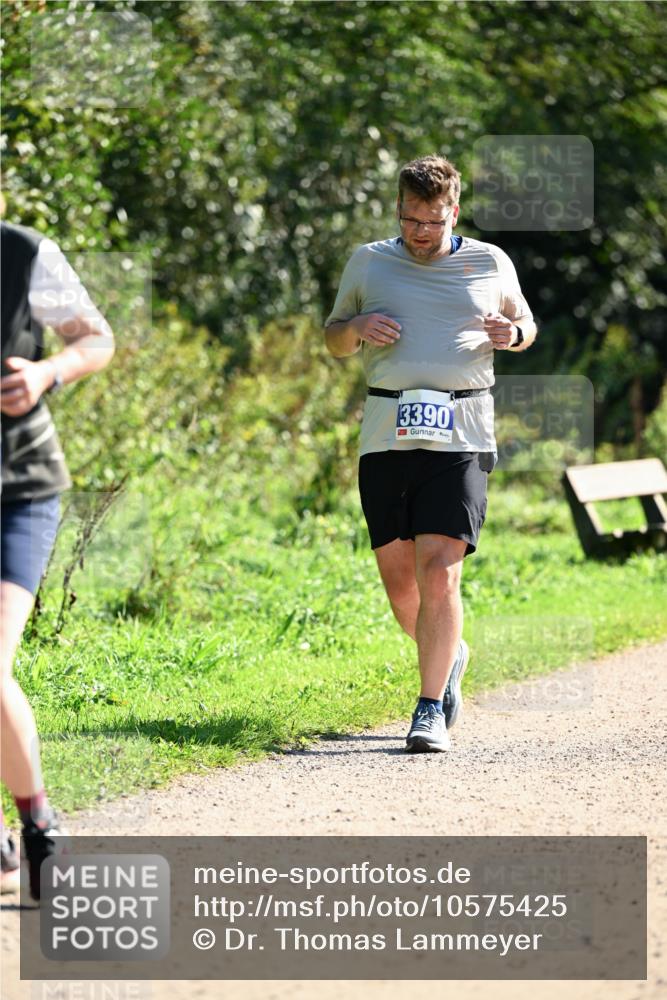 27.09.2026 - 35. Volkslauf durch das schöne Alstertal Dr. Thomas Lammeyer http://msf.ph/oto/10575425 27.09.2026 11:37:51 Laufen 3390 meine-sportfotos.de