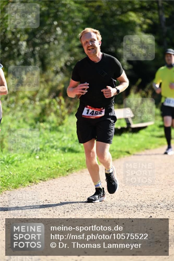 27.09.2026 - 35. Volkslauf durch das schöne Alstertal Dr. Thomas Lammeyer http://msf.ph/oto/10575522 27.09.2026 11:38:29 Laufen 1452 meine-sportfotos.de