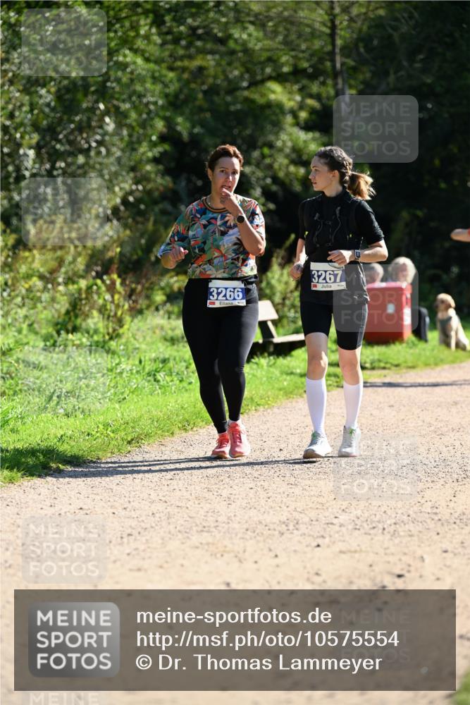27.09.2026 - 35. Volkslauf durch das schöne Alstertal Dr. Thomas Lammeyer http://msf.ph/oto/10575554 27.09.2026 11:38:40 Laufen 3266, 3267 meine-sportfotos.de