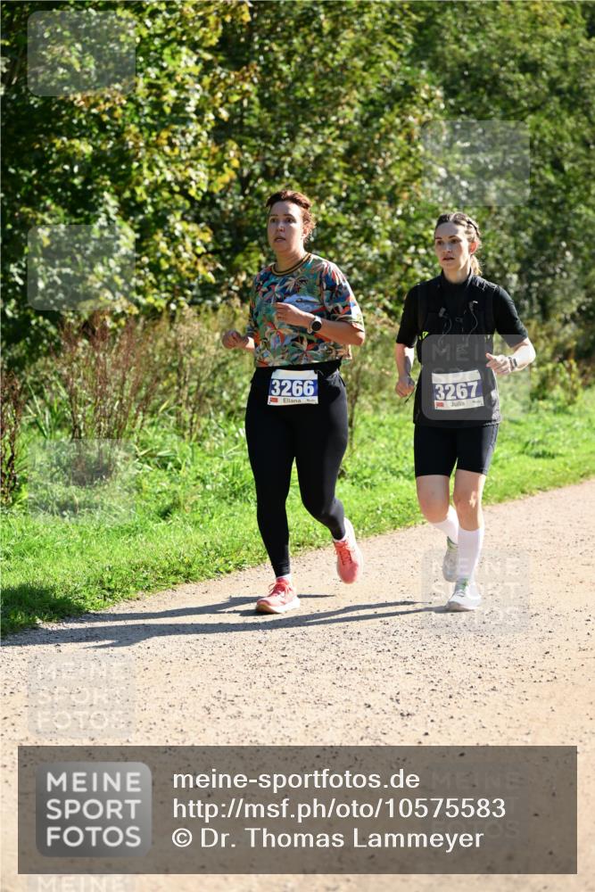 27.09.2026 - 35. Volkslauf durch das schöne Alstertal Dr. Thomas Lammeyer http://msf.ph/oto/10575583 27.09.2026 11:38:42 Laufen 3266, 3267 meine-sportfotos.de