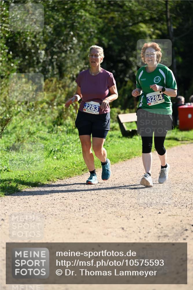 27.09.2026 - 35. Volkslauf durch das schöne Alstertal Dr. Thomas Lammeyer http://msf.ph/oto/10575593 27.09.2026 11:38:45 Laufen 3283, 3284 meine-sportfotos.de