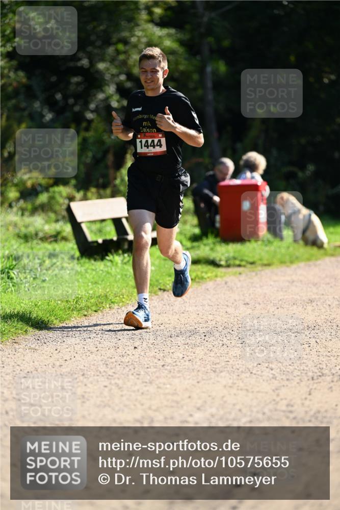 27.09.2026 - 35. Volkslauf durch das schöne Alstertal Dr. Thomas Lammeyer http://msf.ph/oto/10575655 27.09.2026 11:38:55 Laufen 1444 meine-sportfotos.de
