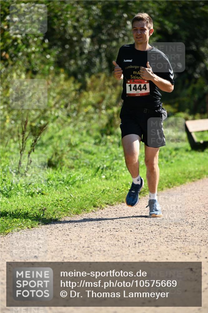 27.09.2026 - 35. Volkslauf durch das schöne Alstertal Dr. Thomas Lammeyer http://msf.ph/oto/10575669 27.09.2026 11:38:57 Laufen 1444 meine-sportfotos.de