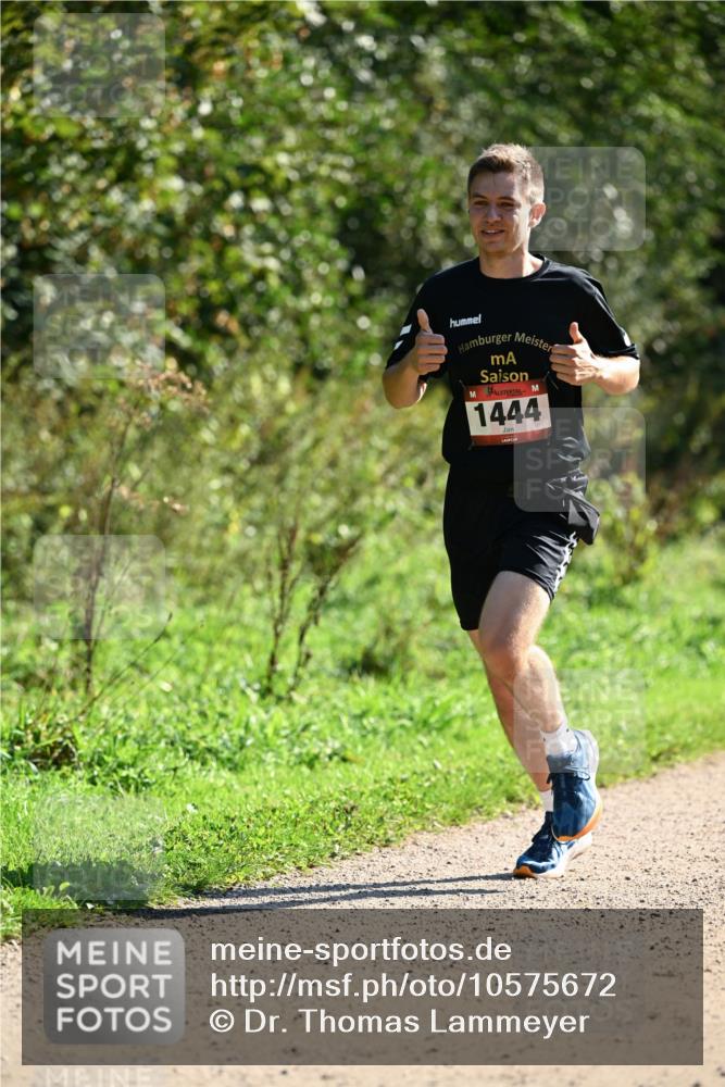 27.09.2026 - 35. Volkslauf durch das schöne Alstertal Dr. Thomas Lammeyer http://msf.ph/oto/10575672 27.09.2026 11:38:57 Laufen 1444 meine-sportfotos.de