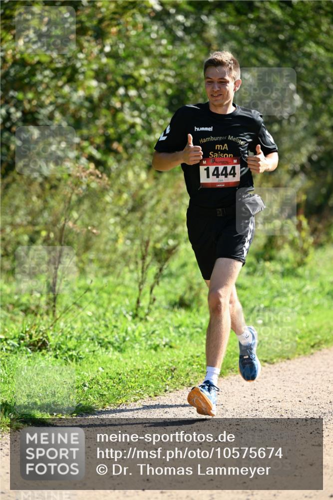 27.09.2026 - 35. Volkslauf durch das schöne Alstertal Dr. Thomas Lammeyer http://msf.ph/oto/10575674 27.09.2026 11:38:57 Laufen 1444 meine-sportfotos.de