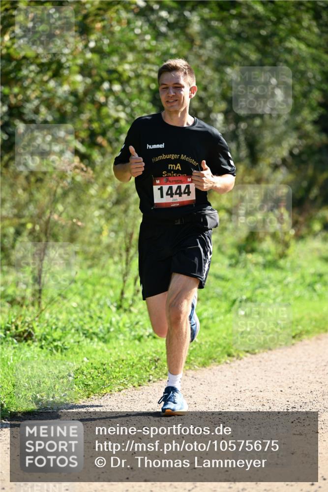 27.09.2026 - 35. Volkslauf durch das schöne Alstertal Dr. Thomas Lammeyer http://msf.ph/oto/10575675 27.09.2026 11:38:57 Laufen 1444 meine-sportfotos.de