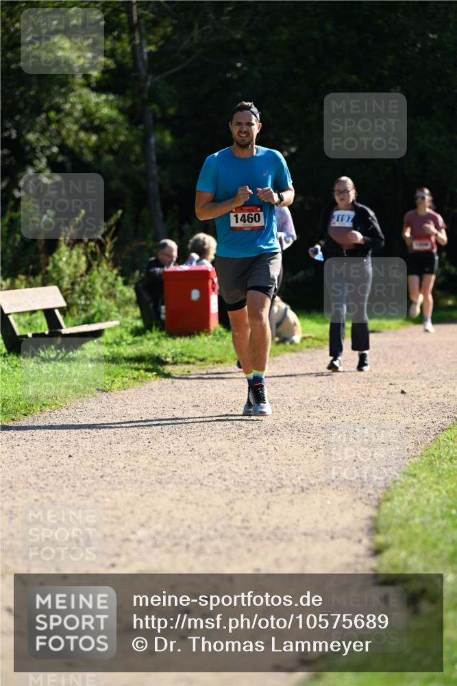 27.09.2026 - 35. Volkslauf durch das schöne Alstertal Dr. Thomas Lammeyer http://msf.ph/oto/10575689 27.09.2026 11:39:01 Laufen 1460, 3197 meine-sportfotos.de