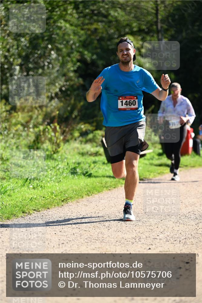 27.09.2026 - 35. Volkslauf durch das schöne Alstertal Dr. Thomas Lammeyer http://msf.ph/oto/10575706 27.09.2026 11:39:02 Laufen 1460, 3122 meine-sportfotos.de
