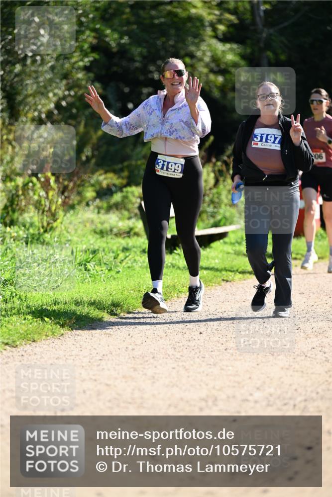27.09.2026 - 35. Volkslauf durch das schöne Alstertal Dr. Thomas Lammeyer http://msf.ph/oto/10575721 27.09.2026 11:39:04 Laufen 3199, 3197, 06 meine-sportfotos.de