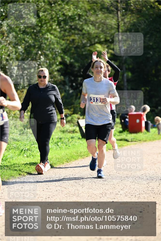 27.09.2026 - 35. Volkslauf durch das schöne Alstertal Dr. Thomas Lammeyer http://msf.ph/oto/10575840 27.09.2026 11:39:29 Laufen 313 meine-sportfotos.de