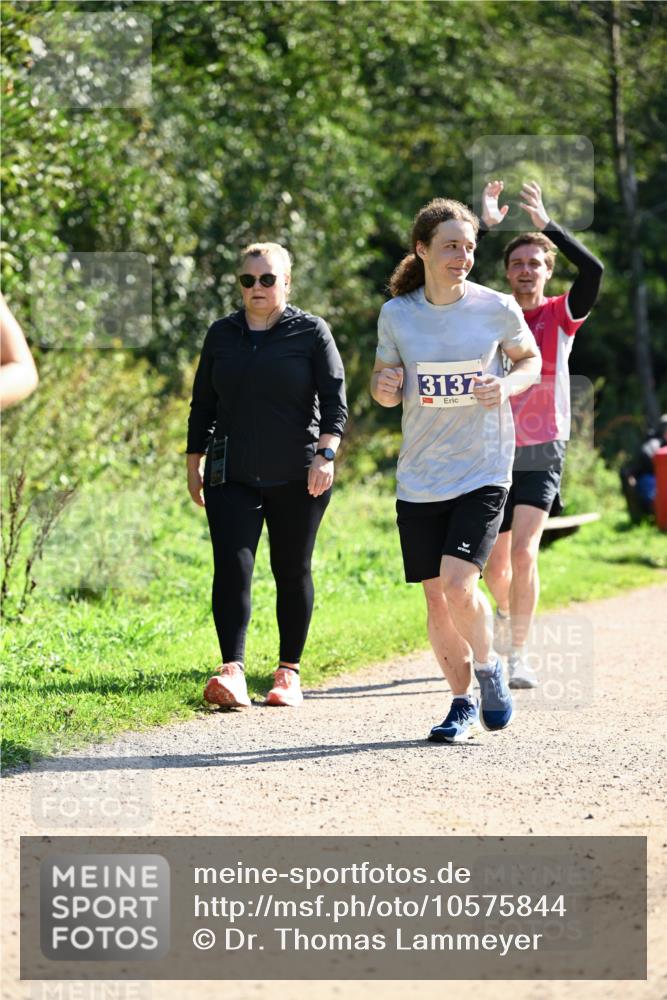 27.09.2026 - 35. Volkslauf durch das schöne Alstertal Dr. Thomas Lammeyer http://msf.ph/oto/10575844 27.09.2026 11:39:29 Laufen 3137 meine-sportfotos.de