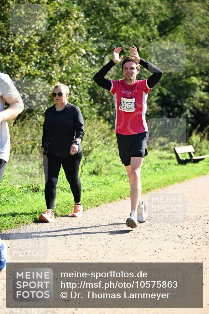 27.09.2026 - 35. Volkslauf durch das schöne Alstertal Dr. Thomas Lammeyer http://msf.ph/oto/10575863 27.09.2026 11:39:31 Laufen 3066 meine-sportfotos.de