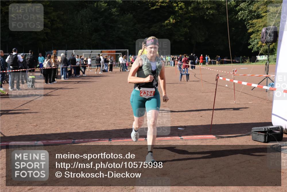 27.09.2026 - 35. Volkslauf durch das schöne Alstertal Strokosch-Dieckow http://msf.ph/oto/10575998 27.09.2026 12:37:58 Ziel 1134, 2394, 2959 meine-sportfotos.de