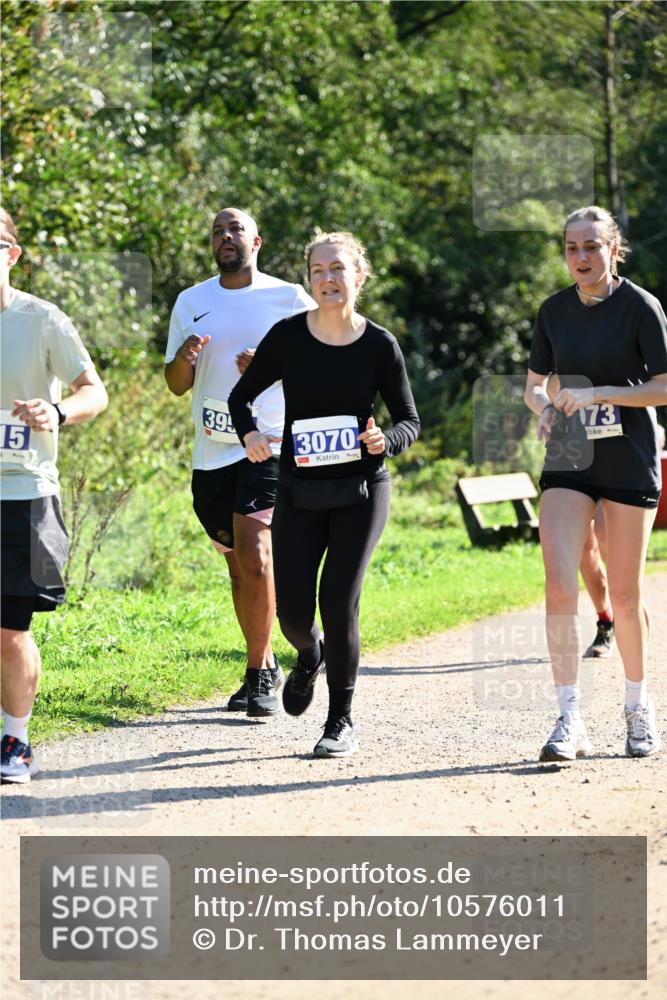 27.09.2026 - 35. Volkslauf durch das schöne Alstertal Dr. Thomas Lammeyer http://msf.ph/oto/10576011 27.09.2026 11:40:19 Laufen 394, 15, 3070, 173 meine-sportfotos.de