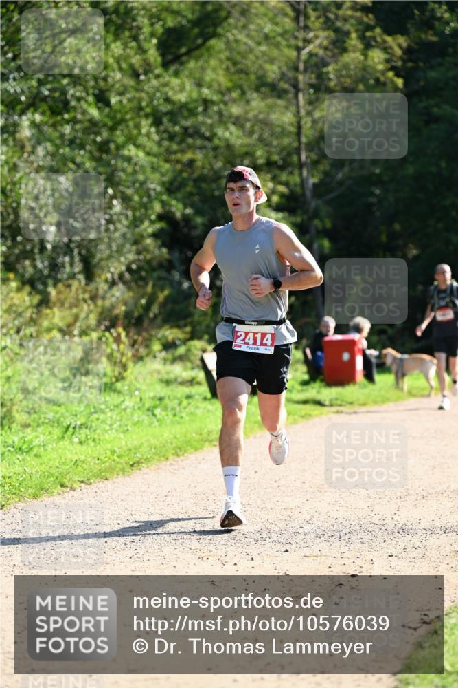 27.09.2026 - 35. Volkslauf durch das schöne Alstertal Dr. Thomas Lammeyer http://msf.ph/oto/10576039 27.09.2026 11:40:31 Laufen 2414 meine-sportfotos.de