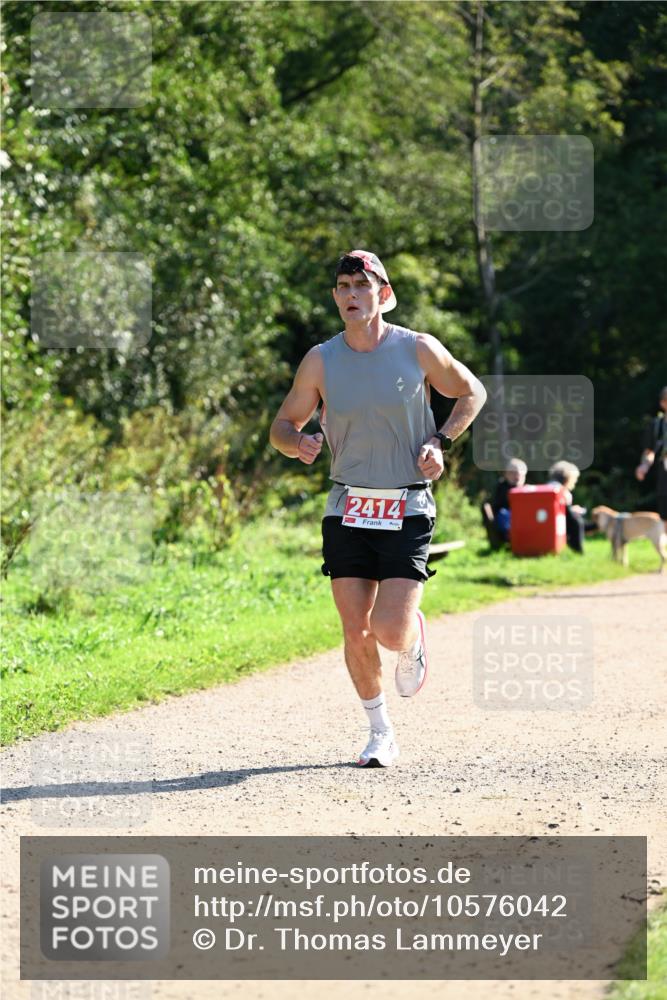 27.09.2026 - 35. Volkslauf durch das schöne Alstertal Dr. Thomas Lammeyer http://msf.ph/oto/10576042 27.09.2026 11:40:31 Laufen 2414 meine-sportfotos.de
