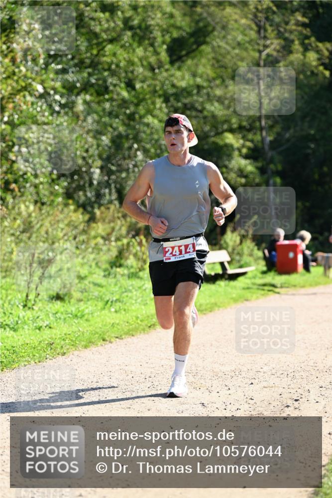 27.09.2026 - 35. Volkslauf durch das schöne Alstertal Dr. Thomas Lammeyer http://msf.ph/oto/10576044 27.09.2026 11:40:31 Laufen 2414 meine-sportfotos.de