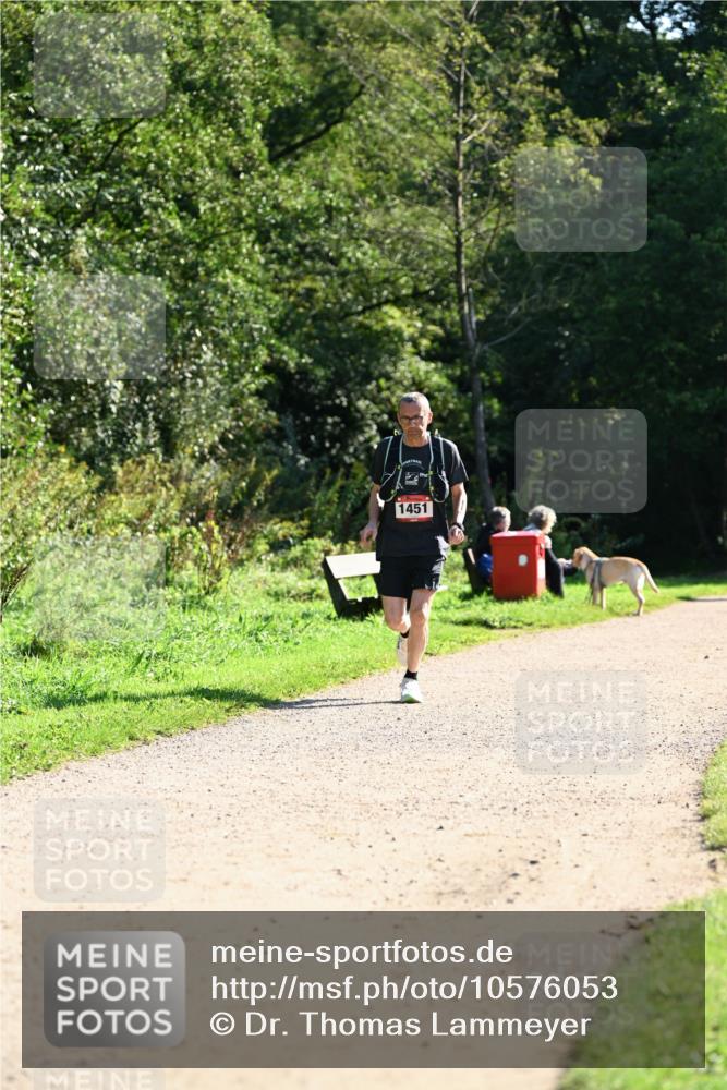 27.09.2026 - 35. Volkslauf durch das schöne Alstertal Dr. Thomas Lammeyer http://msf.ph/oto/10576053 27.09.2026 11:40:34 Laufen 1451 meine-sportfotos.de