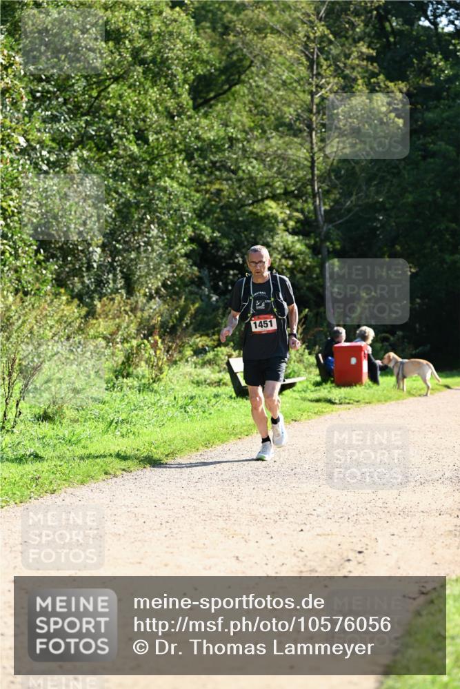 27.09.2026 - 35. Volkslauf durch das schöne Alstertal Dr. Thomas Lammeyer http://msf.ph/oto/10576056 27.09.2026 11:40:34 Laufen 1451 meine-sportfotos.de