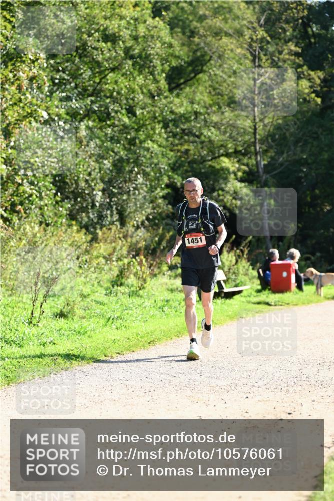 27.09.2026 - 35. Volkslauf durch das schöne Alstertal Dr. Thomas Lammeyer http://msf.ph/oto/10576061 27.09.2026 11:40:35 Laufen 1451 meine-sportfotos.de