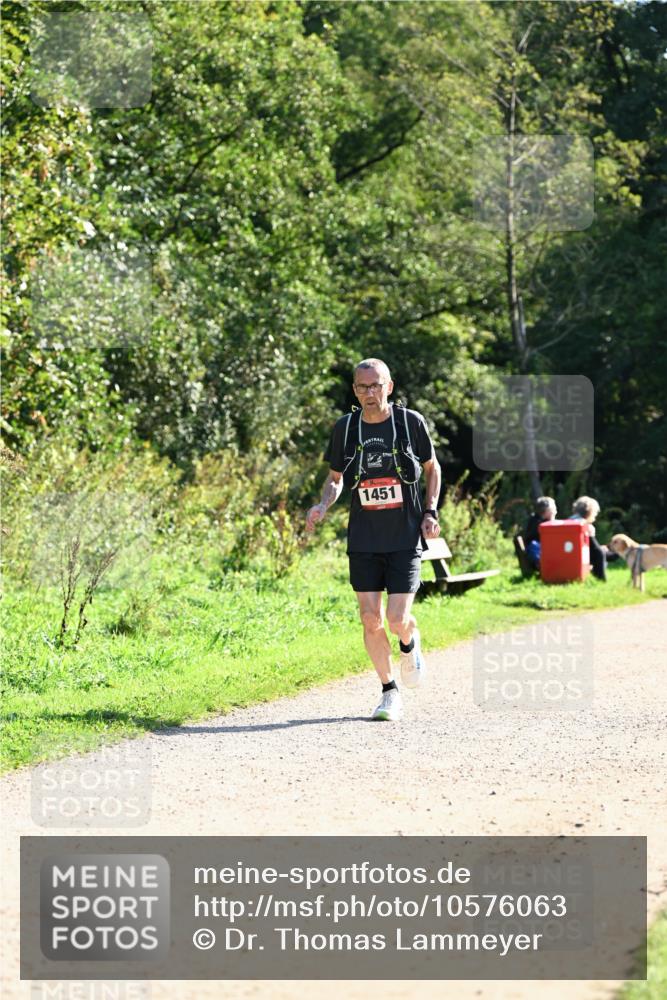27.09.2026 - 35. Volkslauf durch das schöne Alstertal Dr. Thomas Lammeyer http://msf.ph/oto/10576063 27.09.2026 11:40:35 Laufen 1451 meine-sportfotos.de