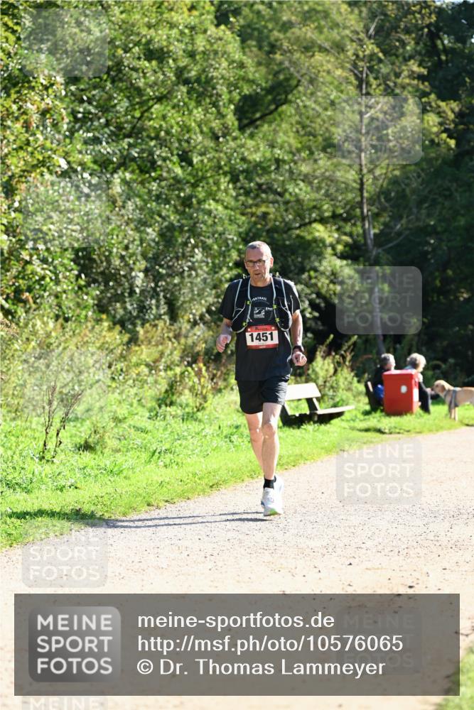 27.09.2026 - 35. Volkslauf durch das schöne Alstertal Dr. Thomas Lammeyer http://msf.ph/oto/10576065 27.09.2026 11:40:35 Laufen 1451 meine-sportfotos.de
