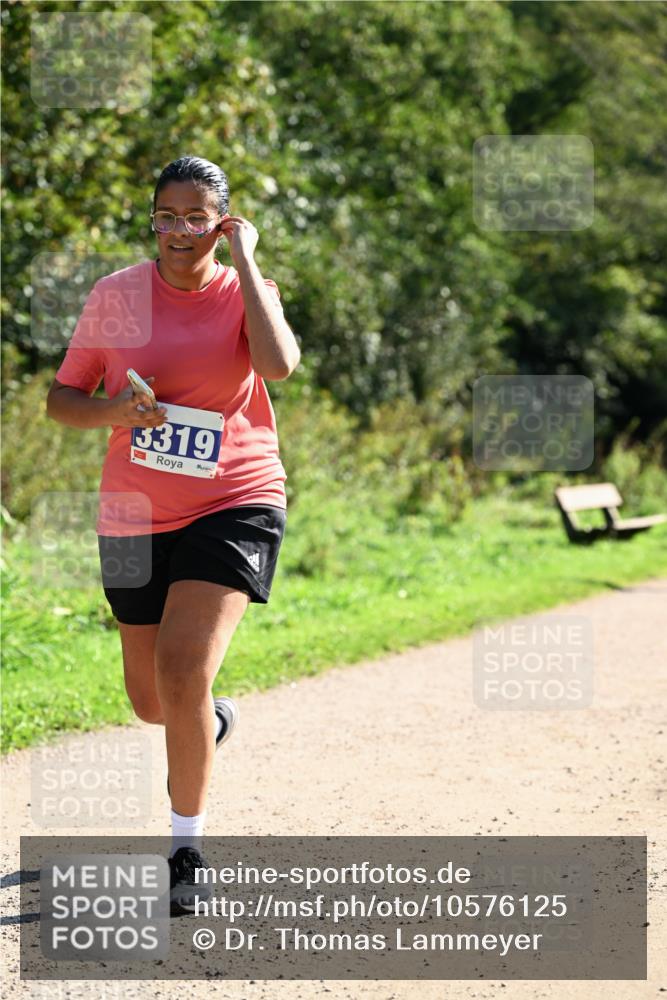 27.09.2026 - 35. Volkslauf durch das schöne Alstertal Dr. Thomas Lammeyer http://msf.ph/oto/10576125 27.09.2026 11:40:55 Laufen 3319 meine-sportfotos.de