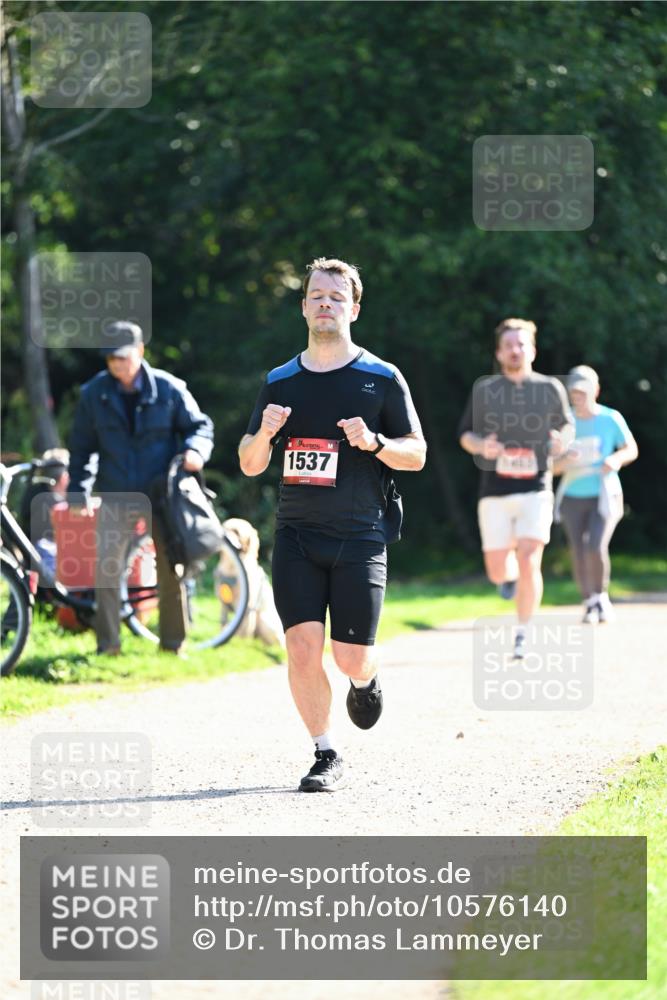 27.09.2026 - 35. Volkslauf durch das schöne Alstertal Dr. Thomas Lammeyer http://msf.ph/oto/10576140 27.09.2026 11:41:23 Laufen 1537 meine-sportfotos.de