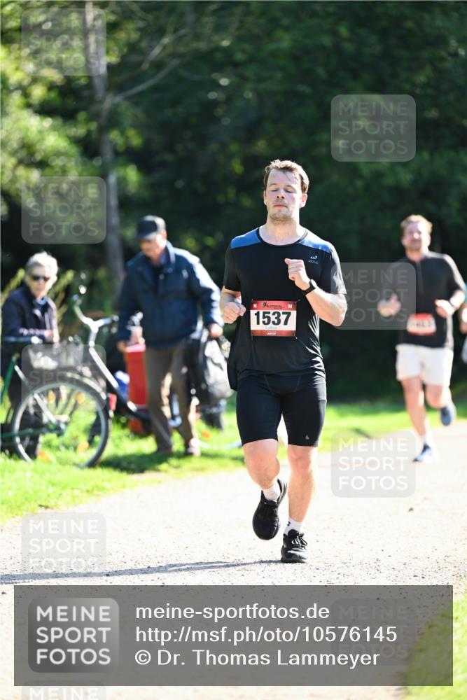 27.09.2026 - 35. Volkslauf durch das schöne Alstertal Dr. Thomas Lammeyer http://msf.ph/oto/10576145 27.09.2026 11:41:24 Laufen 1537 meine-sportfotos.de