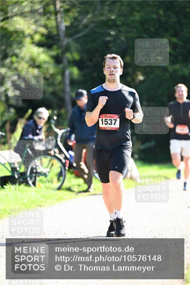 27.09.2026 - 35. Volkslauf durch das schöne Alstertal Dr. Thomas Lammeyer http://msf.ph/oto/10576148 27.09.2026 11:41:24 Laufen 1537 meine-sportfotos.de