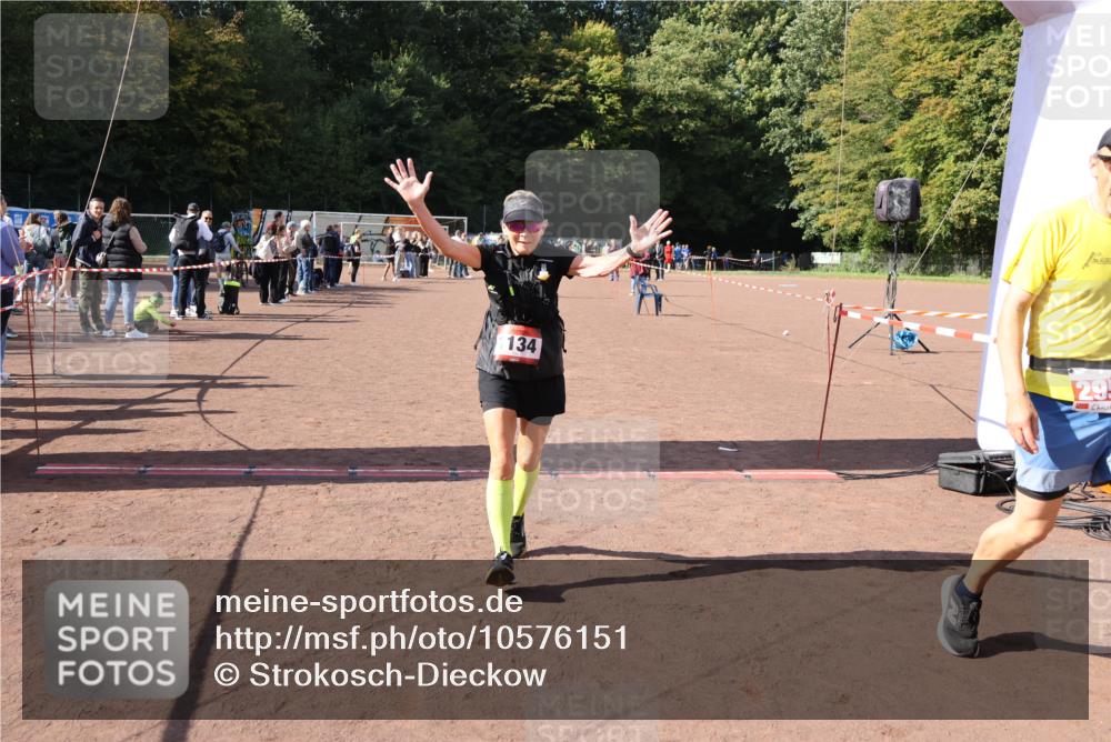 27.09.2026 - 35. Volkslauf durch das schöne Alstertal Strokosch-Dieckow http://msf.ph/oto/10576151 27.09.2026 12:38:05 Ziel 1134, 2341 meine-sportfotos.de