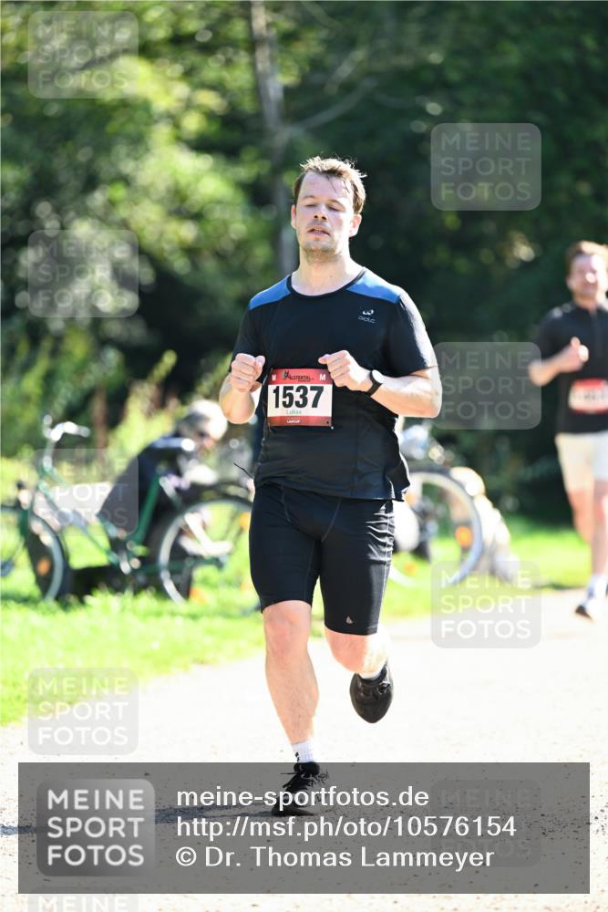 27.09.2026 - 35. Volkslauf durch das schöne Alstertal Dr. Thomas Lammeyer http://msf.ph/oto/10576154 27.09.2026 11:41:24 Laufen 1537, 3 meine-sportfotos.de