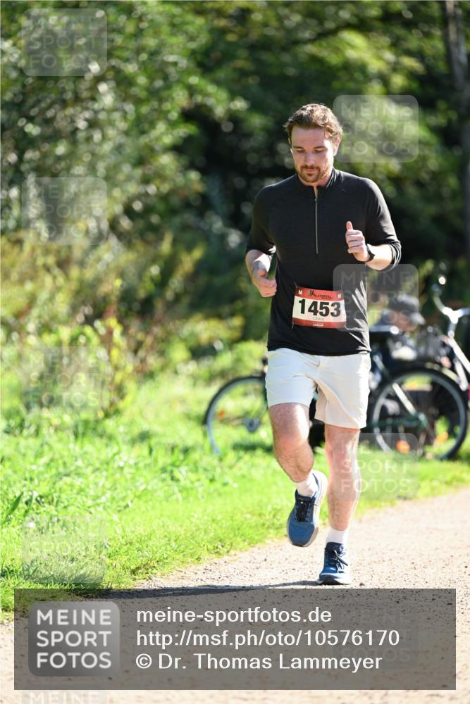 27.09.2026 - 35. Volkslauf durch das schöne Alstertal Dr. Thomas Lammeyer http://msf.ph/oto/10576170 27.09.2026 11:41:28 Laufen 1453 meine-sportfotos.de